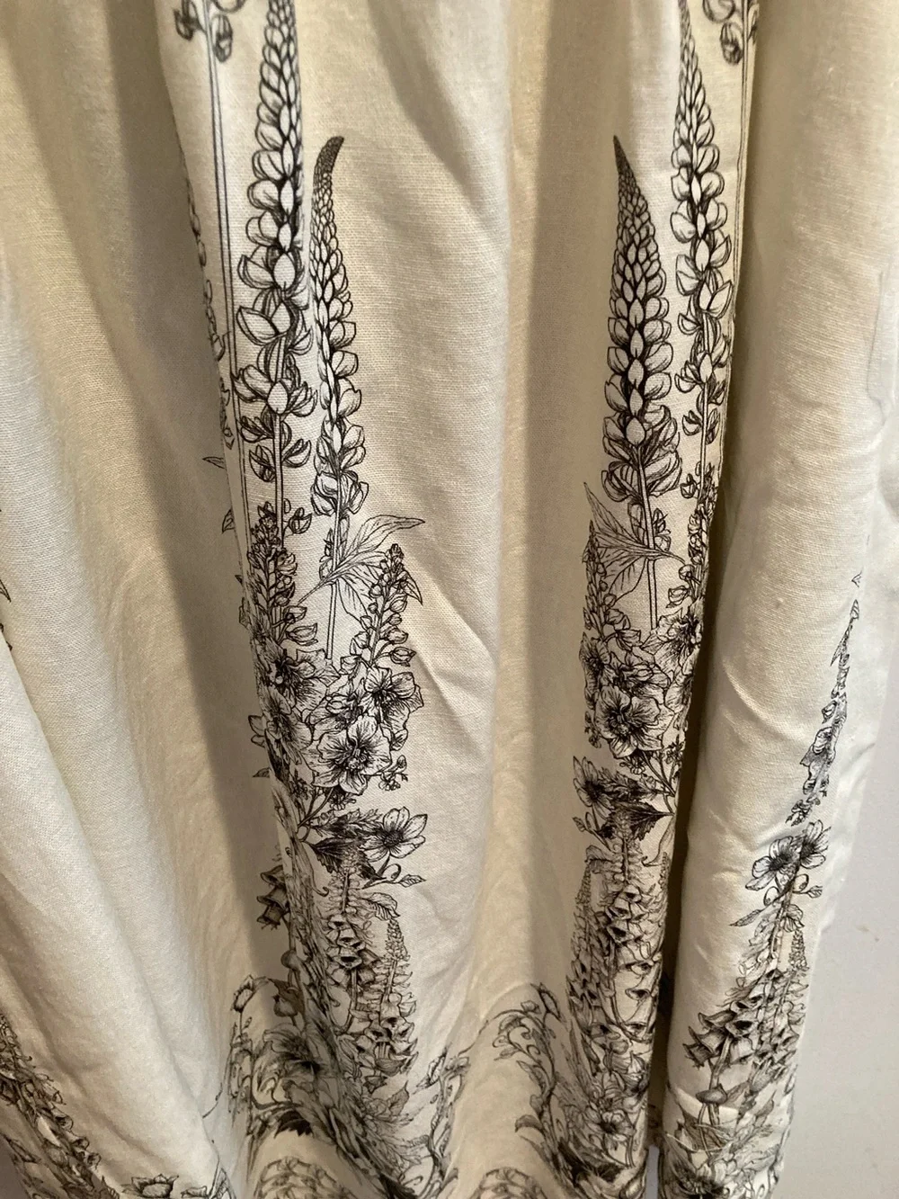 MAX STUDIO, LONDON Boho Cream Maxi Skirt with Black Botanical Print.   Elastic